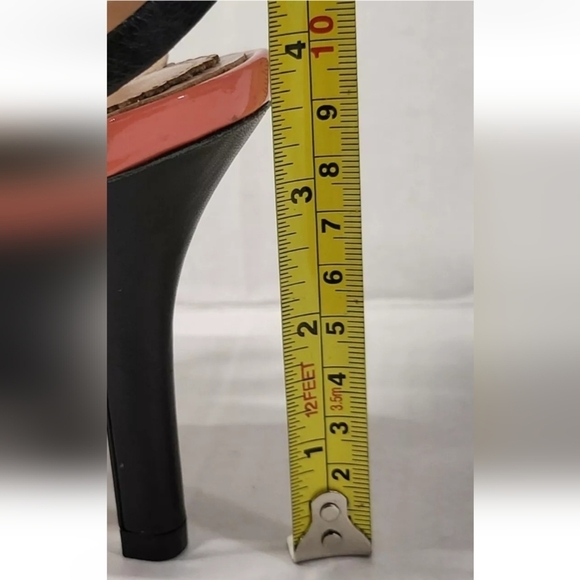 Pour La Victorie Coral Patent Leather Black Bow Sandals Sz 9.5 NEW - Picture 10 of 12